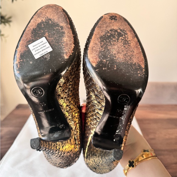 CHANEL Metallic Gold Python Snakeskin Leather CC Logo Peep Toe Pumps - Picture 10 of 11
